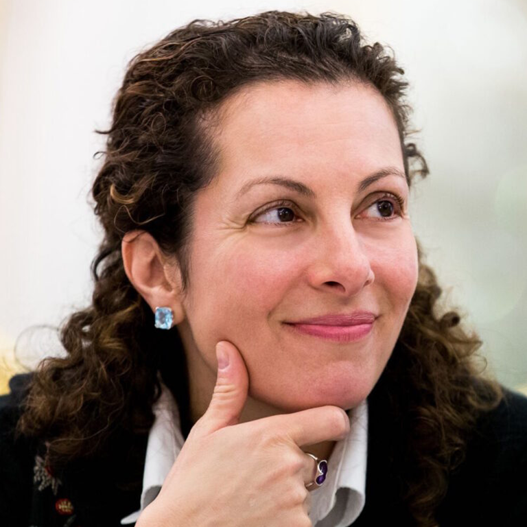 Image of Beth Simone Noveck smiling